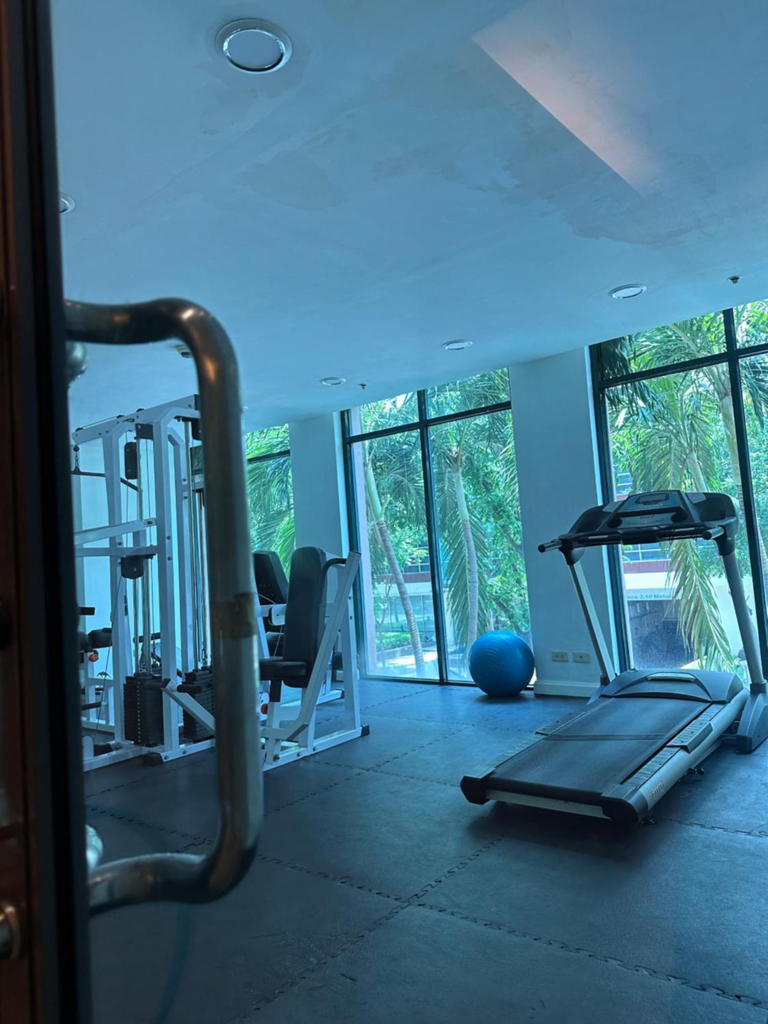 Studio One Condominium, Alabang - Bluu - Fiber Wi-Fi, Netflix-Ready 文珍俞巴市 外观 照片
