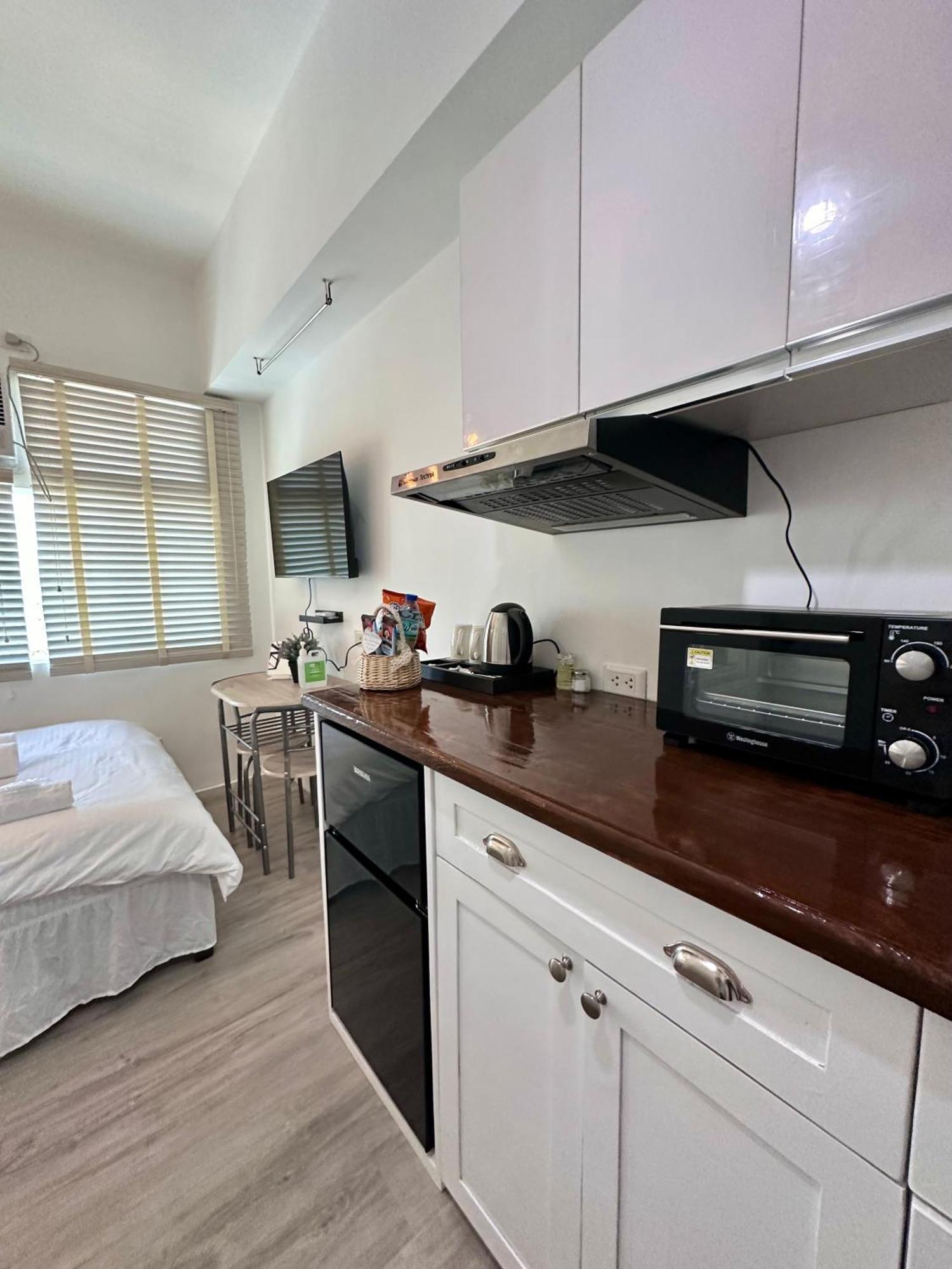 Studio One Condominium, Alabang - Bluu - Fiber Wi-Fi, Netflix-Ready 文珍俞巴市 外观 照片